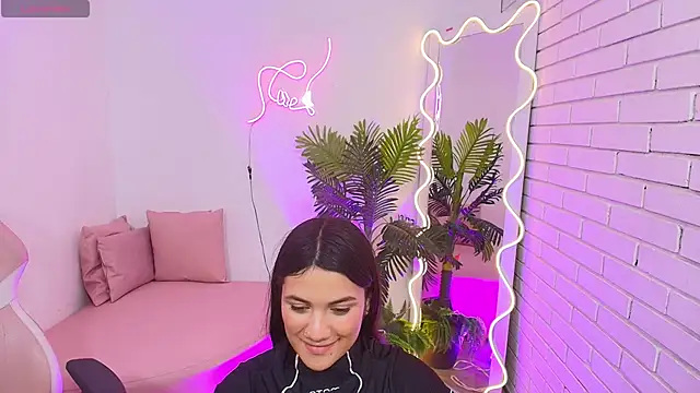 Chiara tay online show from 27, 2, 2025