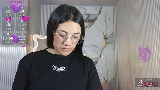 Chiara tay online show from 14, 4, 2026