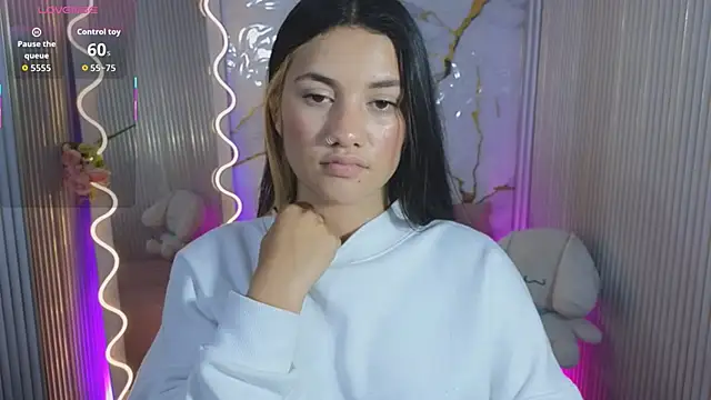 Chiara tay online show from 25, 4, 2026