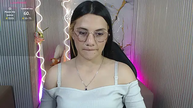 Chiara tay online show from 8, 5, 2026