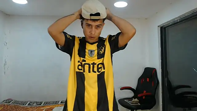 Snapshot of danielitopapuu chatting on 24, 9, 2025 danielitopapuu online show from 24, 9, 2025