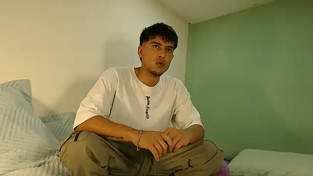 Snapshot of danielitopapuu chatting on 15, 1, 2026 danielitopapuu online show from 15, 1, 2026