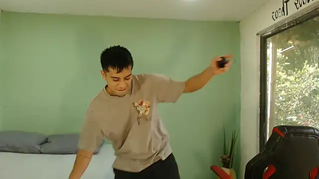 Snapshot of danielitopapuu chatting on 12, 2, 2026 danielitopapuu online show from 12, 2, 2026