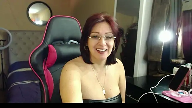 Carol Scottt online show from 18, 3, 2025