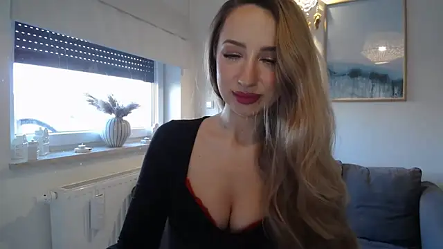 JulietteDiamond online show from 8, 3, 2026