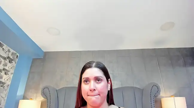 Snapshot of SophiaLaurens chatting on 18, 2, 2025 SophiaLaurens online show from 18, 2, 2025