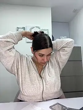 Snapshot of SophiaLaurens chatting on 22, 2, 2025 SophiaLaurens online show from 22, 2, 2025