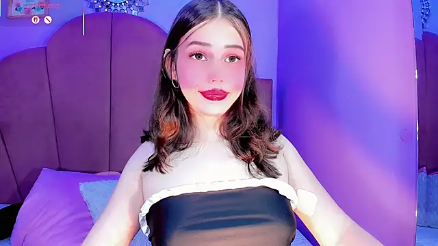 ValeriaAguilar online show from 8, 2, 2026