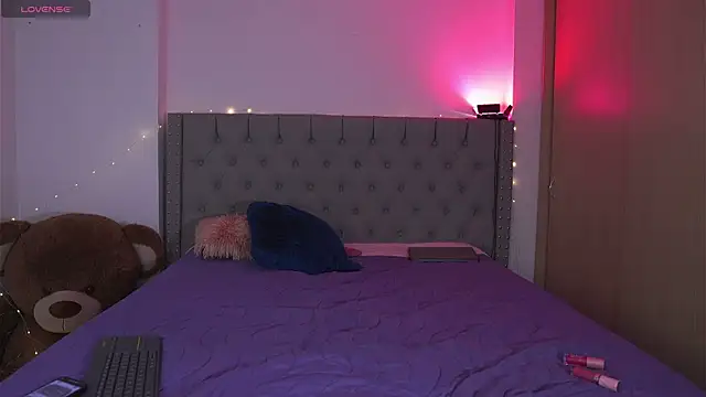 Tiana sanders online show from 5, 1, 2026