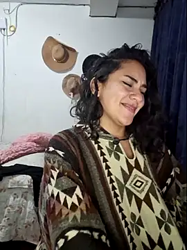 Thaliacooper  online show from 19, 1, 2025