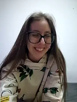 Snapshot of Sarah459 chatting on 8, 1, 2025 Sarah459 online show from 8, 1, 2025