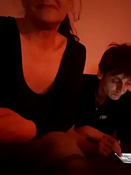 Snapshot of Rozpolcena chatting on 18, 3, 2026 Rozpolcena online show from 18, 3, 2026