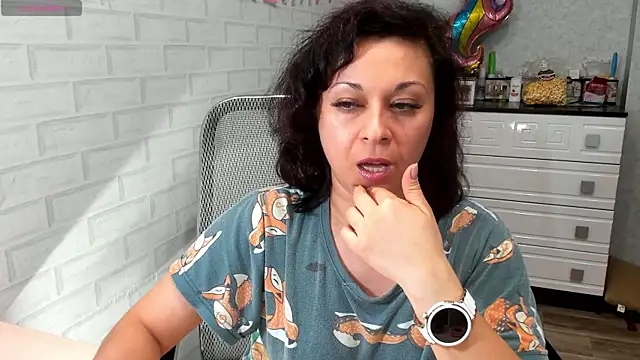 TeasyLana online show from 13, 3, 2026