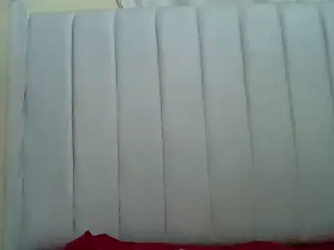 Queen loveer online show from 10, 2, 2025