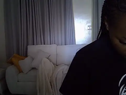 Queen loveer online show from 16, 3, 2026