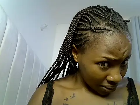 Queen loveer online show from 20, 3, 2026