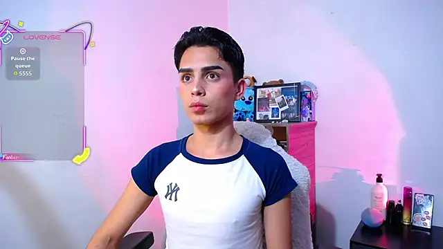 OwenBluee online show from 22, 11, 2025