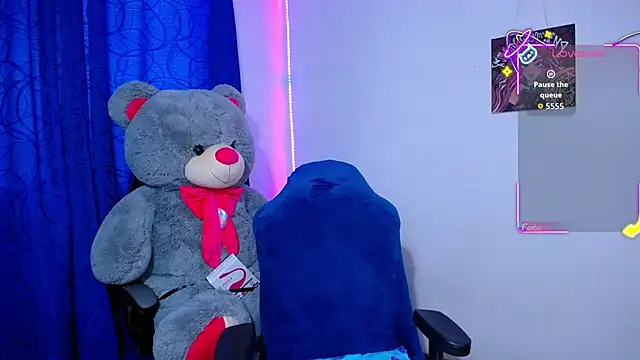 OwenBluee online show from 26, 4, 2026