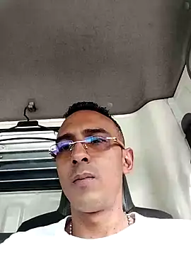 Snapshot of paisa233 chatting on 25, 3, 2026 paisa233 online show from 25, 3, 2026