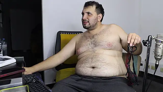 Snapshot of zekefotoslive chatting on 9, 3, 2026 zekefotoslive online show from 9, 3, 2026