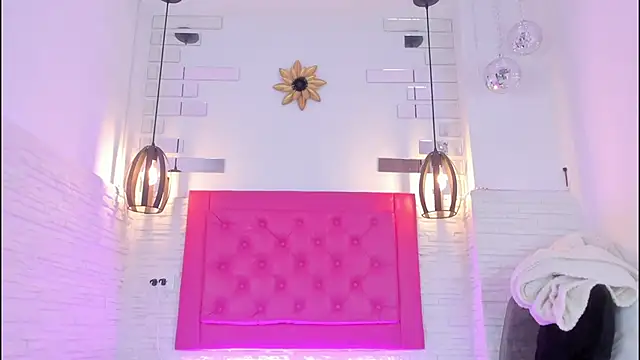 mia six66 online show from 4, 2, 2025