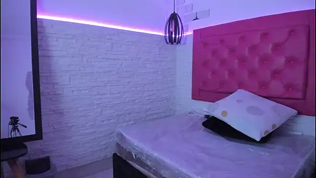 mia six66 online show from 8, 2, 2025