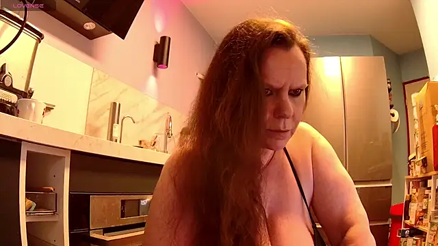 Snapshot of Endrocleia chatting on 28, 7, 2026 Endrocleia online show from 28, 7, 2026