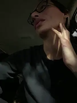 myloveforyouu online show from 9, 11, 2025