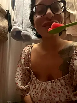 myloveforyouu online show from 22, 11, 2025