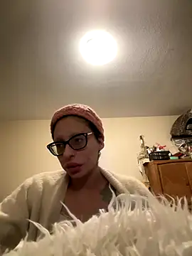 myloveforyouu online show from 15, 12, 2025