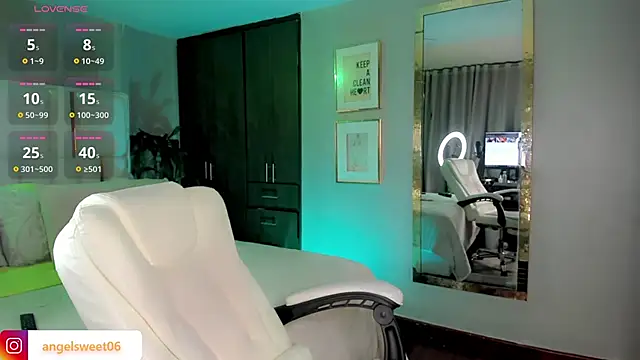 Snapshot of ANGELL06 chatting on 15, 3, 2025 ANGELL06 online show from 15, 3, 2025