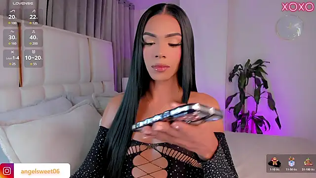 Snapshot of ANGELL06 chatting on 27, 11, 2025 ANGELL06 online show from 27, 11, 2025