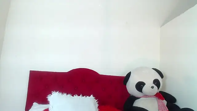 Luluu 08 online show from 27, 2, 2025