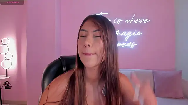 ArianaDumont online show from 5, 5, 2026