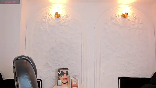 ArianaDumont online show from 14, 6, 2026