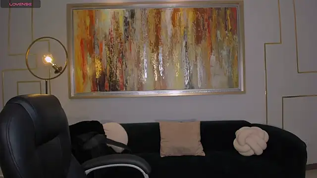 KatieStonne online show from 5, 3, 2026