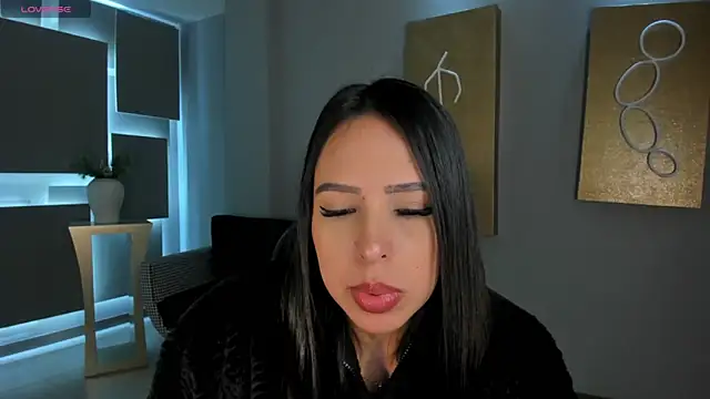 KatieStonne online show from 13, 3, 2026