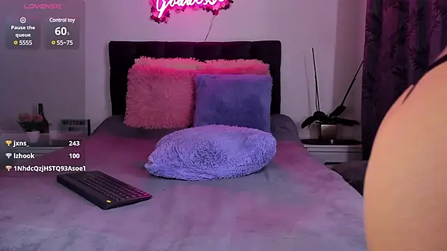 Agata goddess online show from 9, 3, 2025