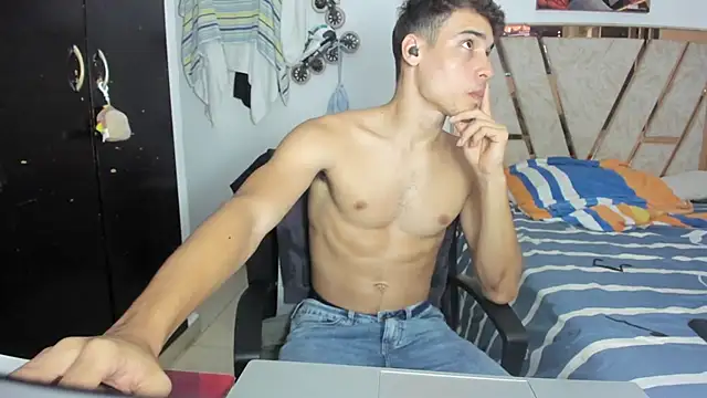 Snapshot of Babylin77 chatting on 2, 2, 2026 Babylin77 online show from 2, 2, 2026