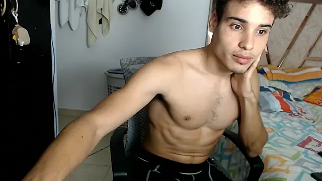 Snapshot of Babylin77 chatting on 7, 3, 2026 Babylin77 online show from 7, 3, 2026