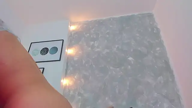 penelope handaos online show from 10, 3, 2025