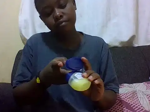 Sweetcecie01 online show from 20, 7, 2026