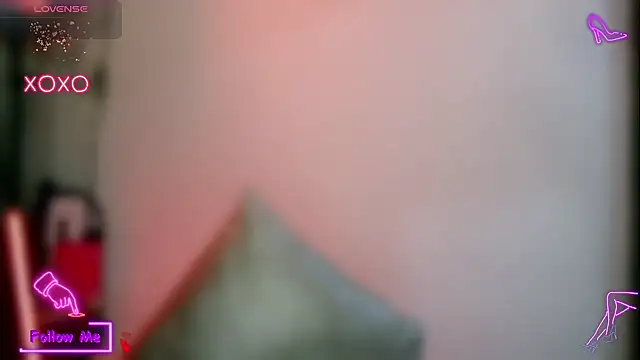 LauGrayJ online show from 3, 12, 2025