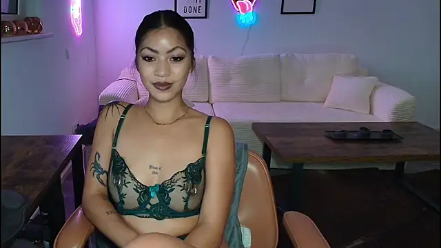 Snapshot of xKimRose chatting on 22, 7, 2026 xKimRose online show from 22, 7, 2026