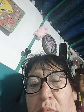 clarita 01 online show from 29, 4, 2026
