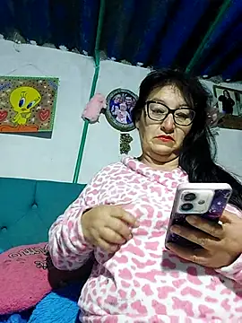 clarita 01 online show from 23, 6, 2026