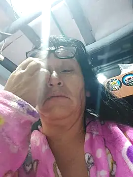 clarita 01 online show from 4, 7, 2026