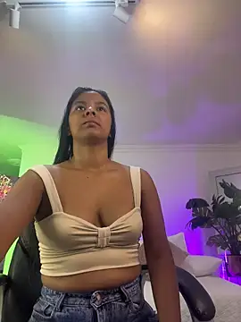Snapshot of JANYLOVE__ chatting on 18, 5, 2026 JANYLOVE online show from 18, 5, 2026