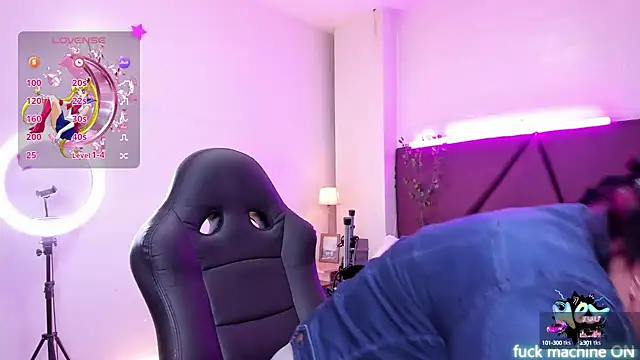 Karlee Greys  online show from 10, 1, 2025