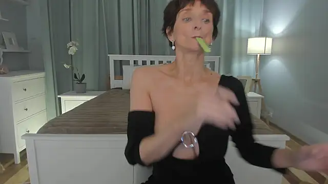 SimonaDeBeauvoir online show from 11, 1, 2025